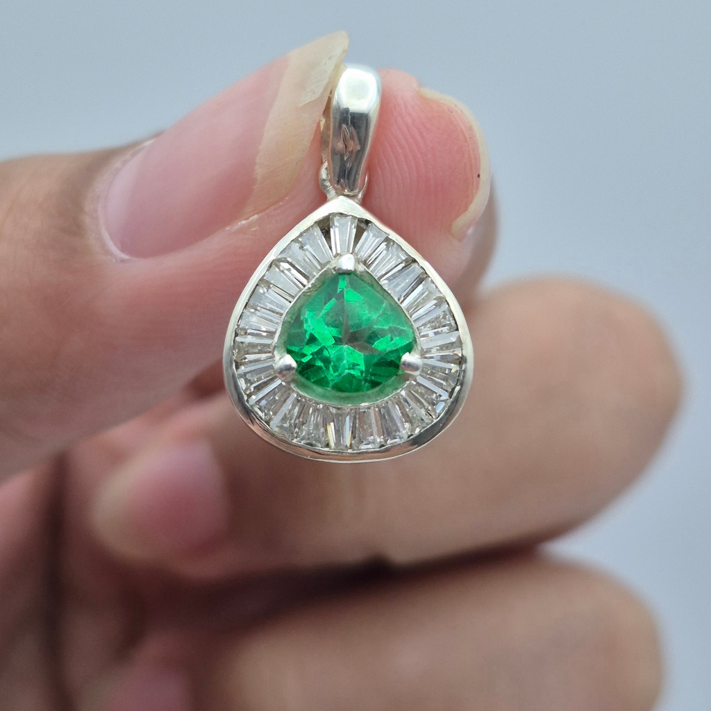 CERTIFIED Liontin perak Microsenting Tapper batu Natural Green Topaz, Natural Green Topaz