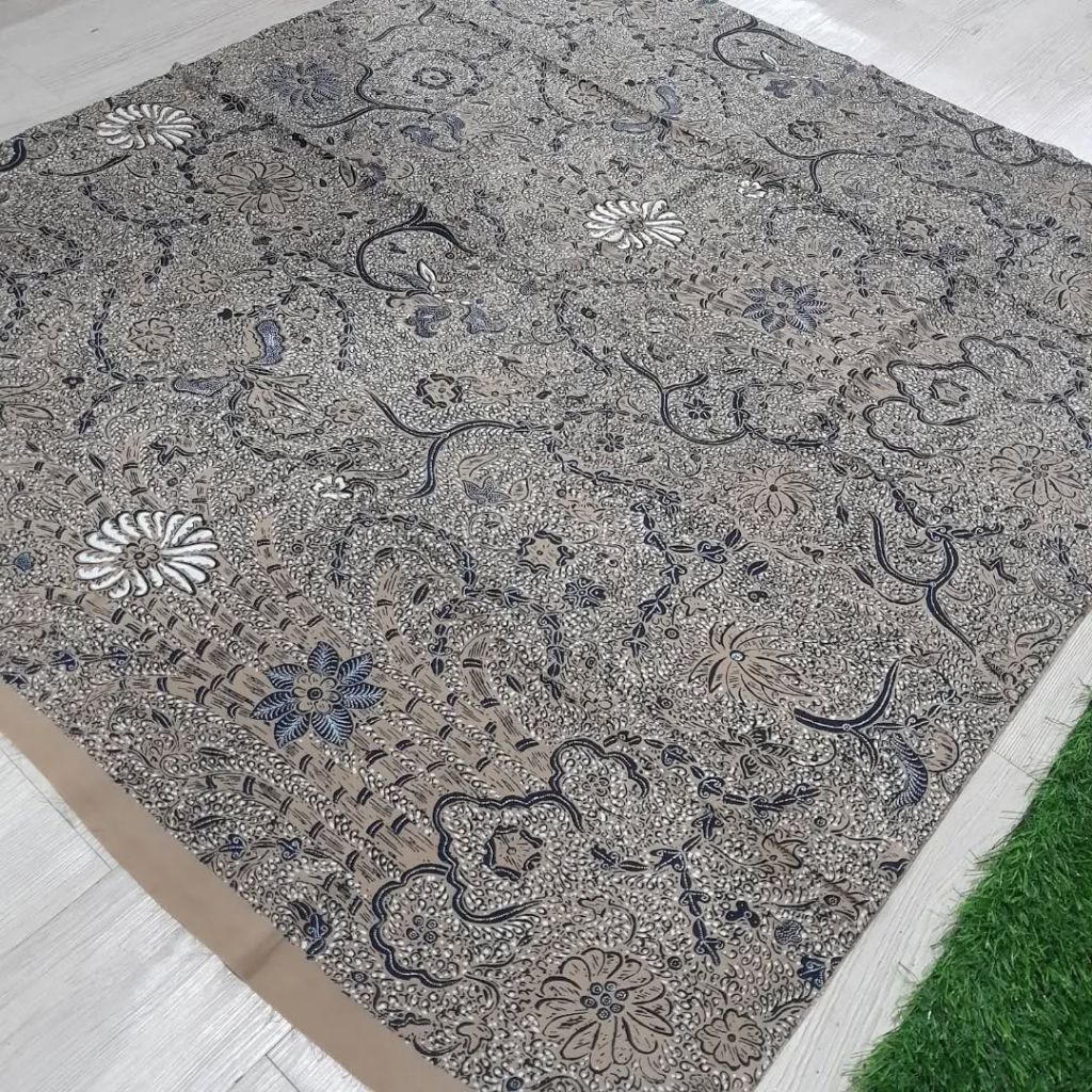 batik alusan motif cuwiri