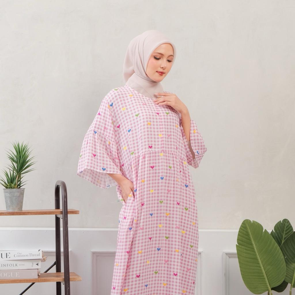 Pevita Dress Daster Terompet Rayon Kekinian Midi Lengan 3/4 Adem Busui Muslim Nyaman Santai