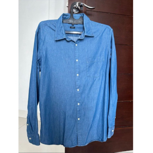 kemeja uniqlo denim | kemeja uniqlo man | kemeja pria
