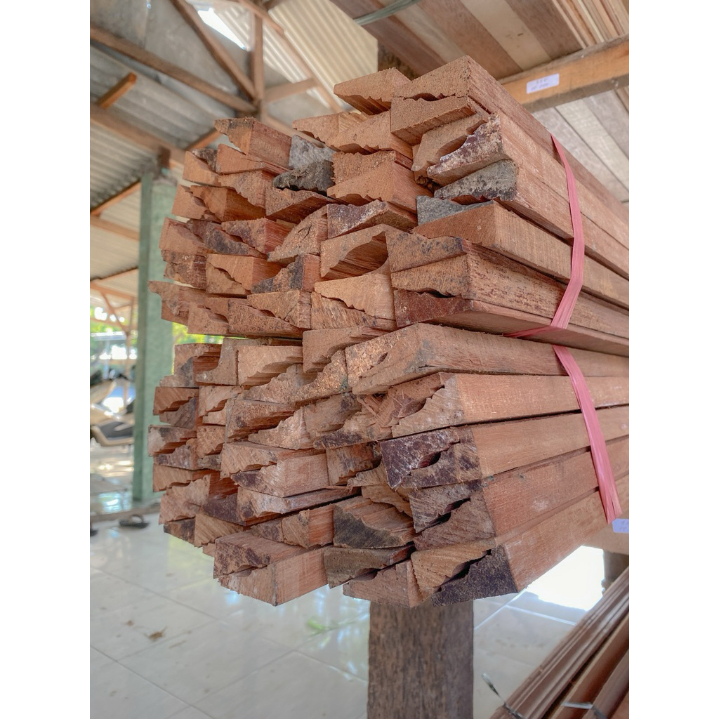 Lis plafon profil wall moulding 3x5 panjang 2 meter list siku profil kayu halus