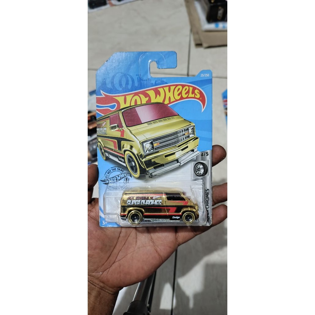 Hotwheels Custom 77 Dodge Van