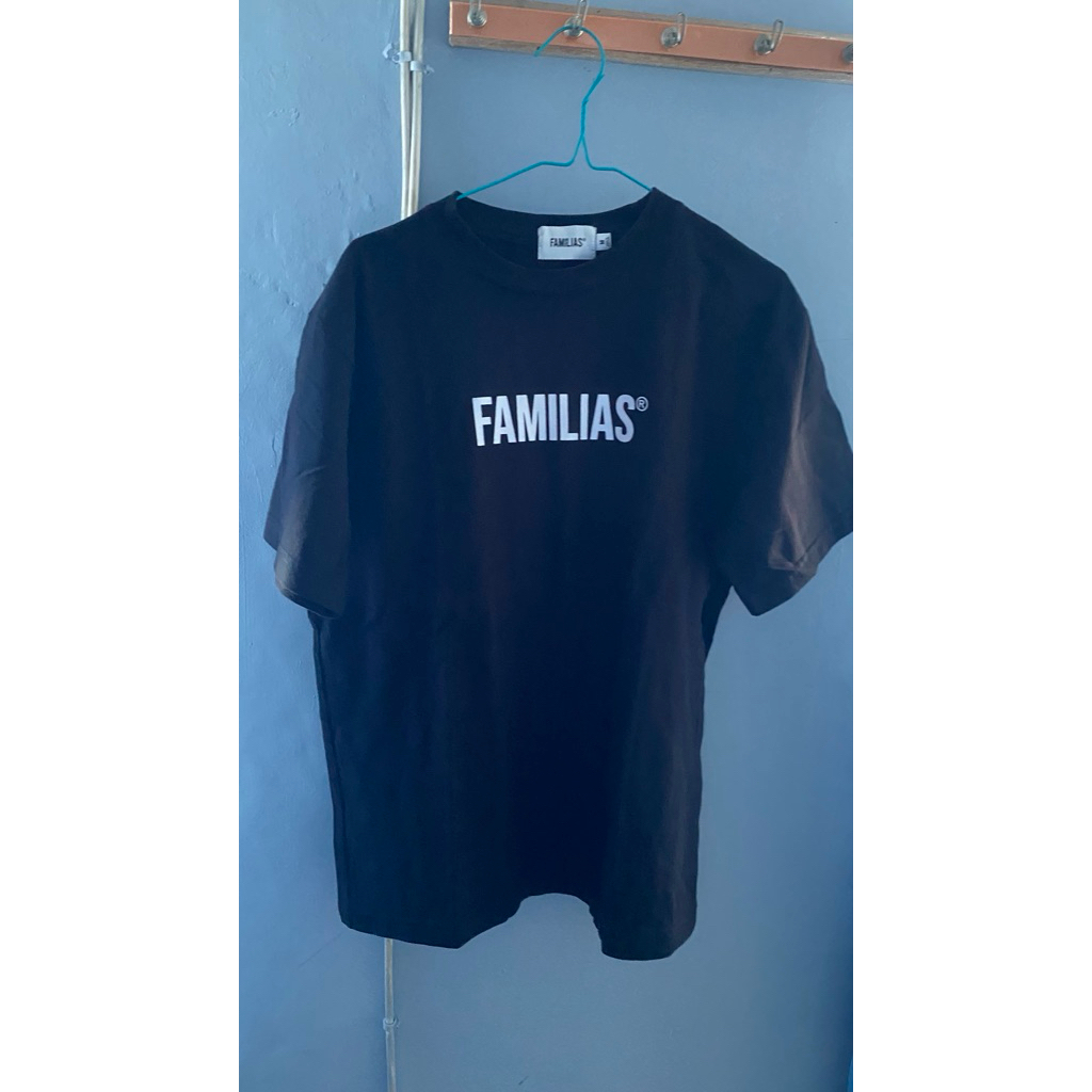 Preloved Kaos Familias Original