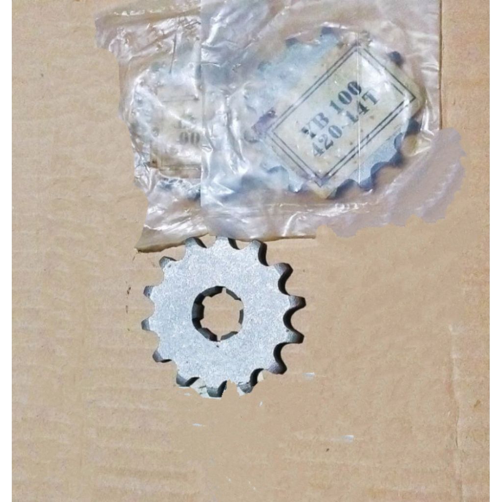 GEAR DEPAN YAMAHA L2G YB V75 V80 420 14T JAC
