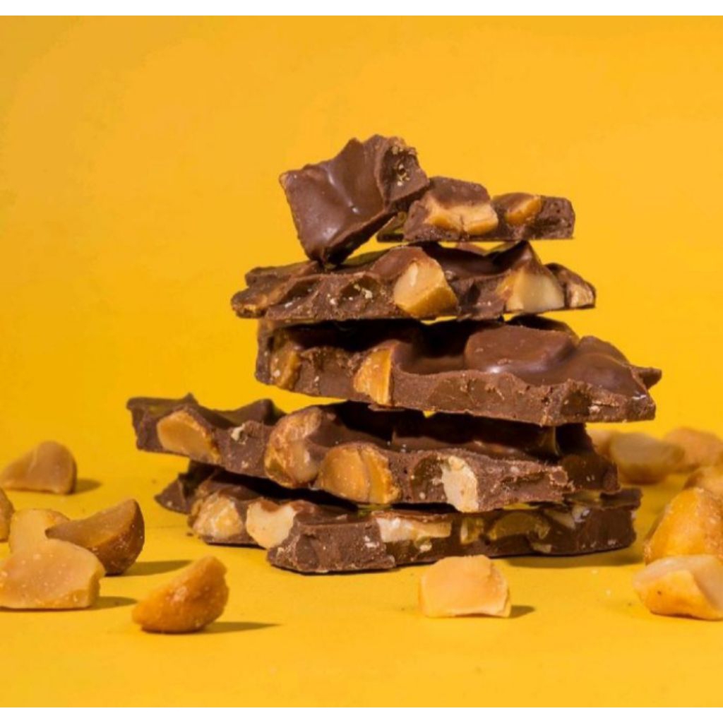 

Pipiltin cocoa cokelat crack - dark chocolate Macadamia nut