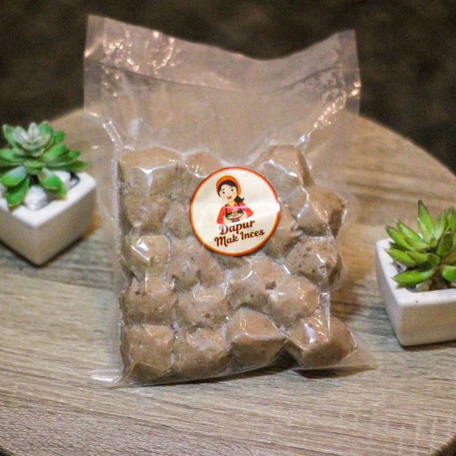 

Bakso Halus Super PREMIUM. Isi 20 l 100% Daging Sapi – Bakso Frozen. Asli Dapur Mak Inces
