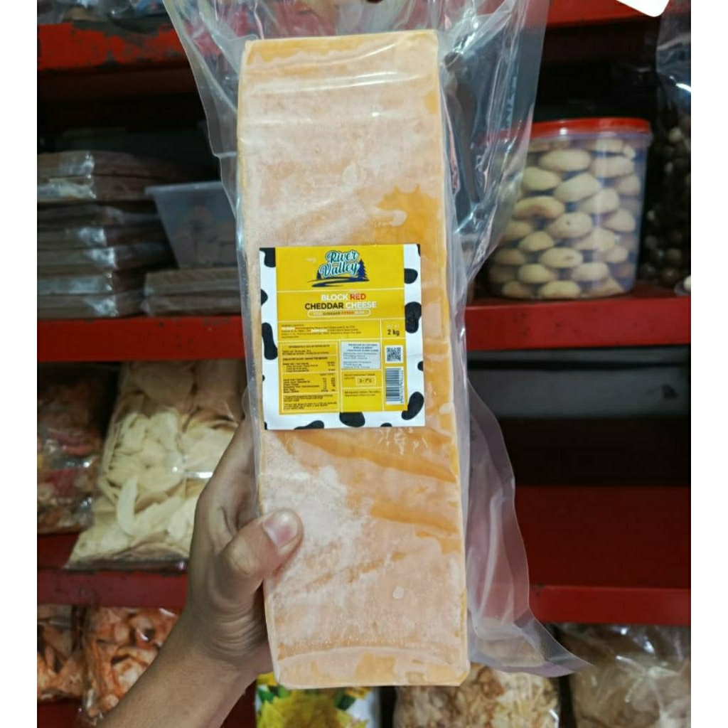 

River valley block red cheddar cheese sekilo