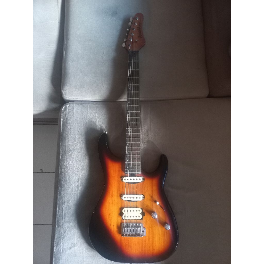 gitar merk washburn type mercury asli original buatan korea