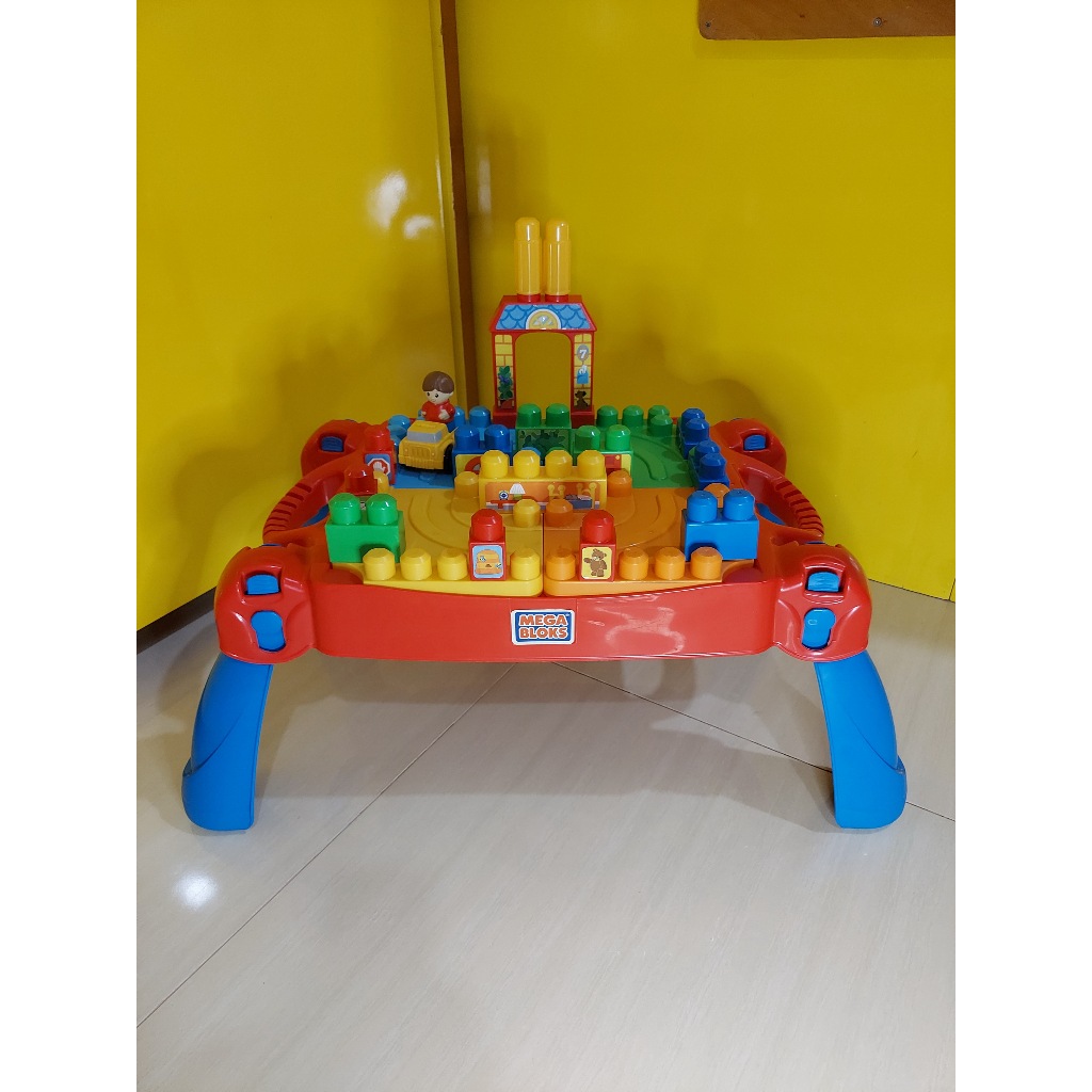 MEGA BLOKS TABLE - Second Preloved