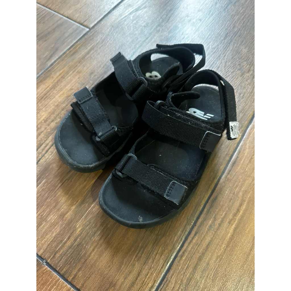 sendal anak nb kids