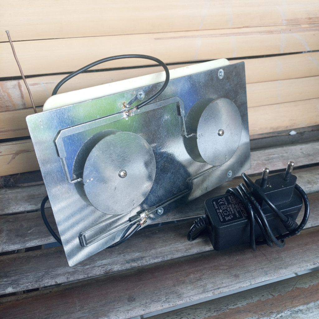 alat tembak WiFi / WiFi extender / repeater Tenda F3 modif antena