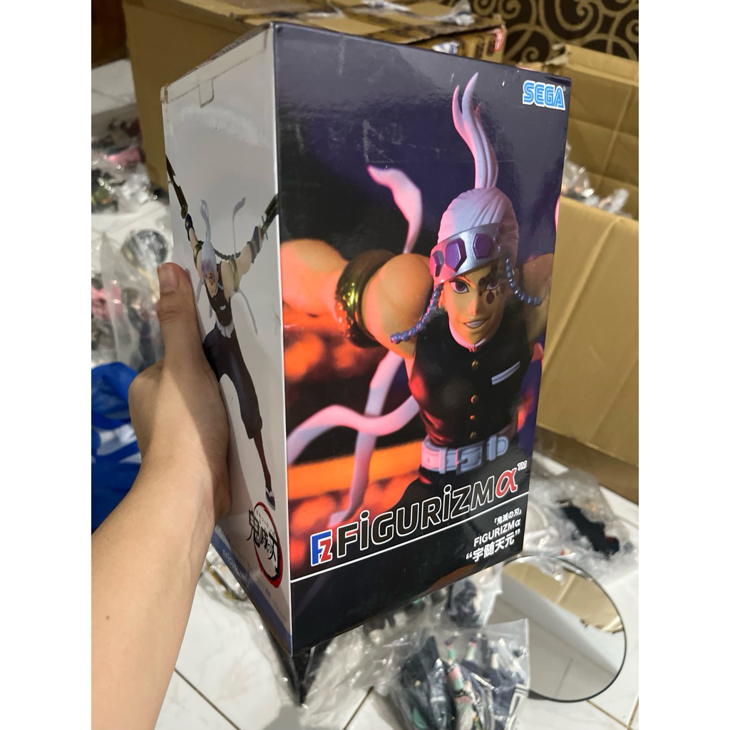 Sega Figurizm Tengen Uzui Demon Slayer box damage