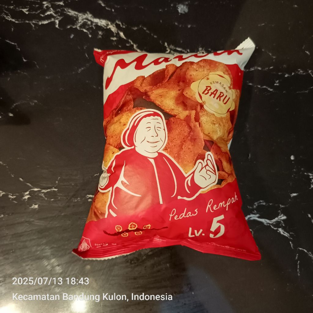 

Maicih Keripik singkong pedas Level 5