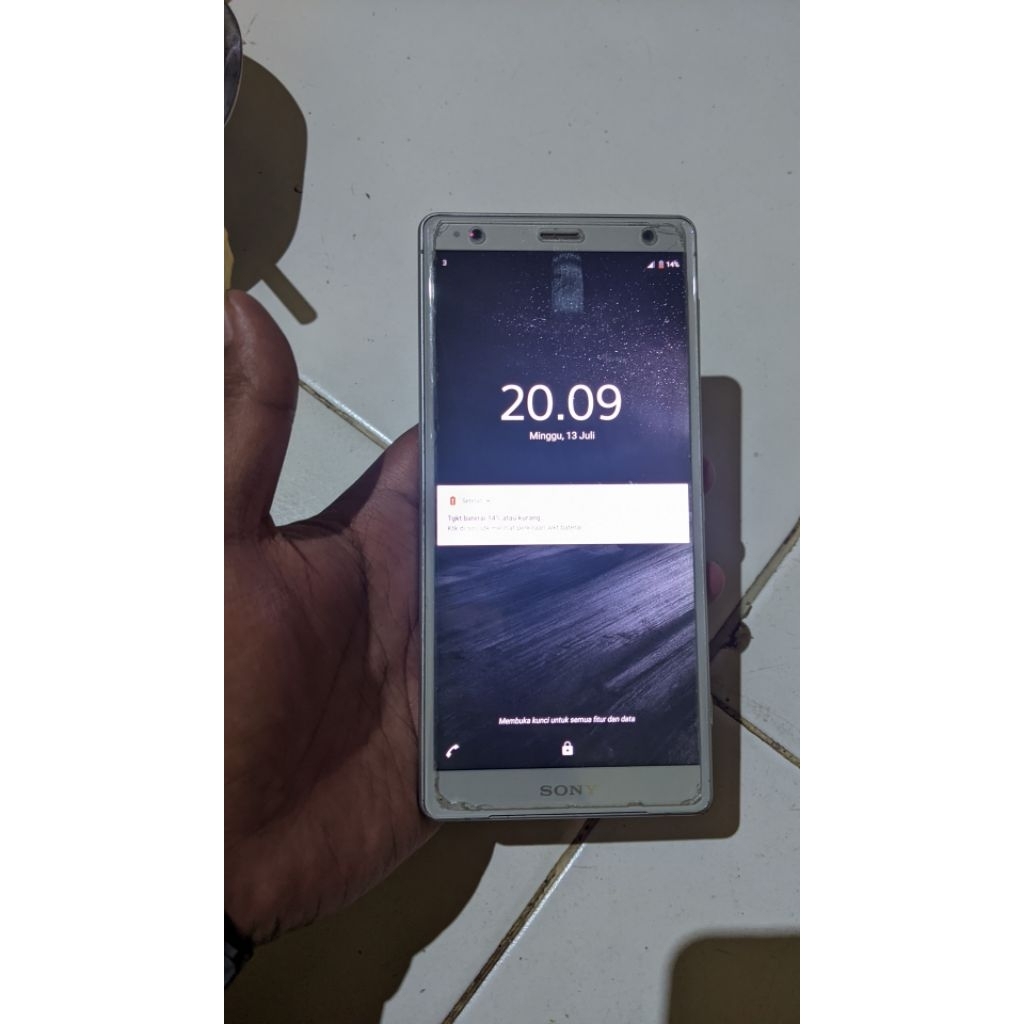 Sony Xperia XZ 2 Second Normal