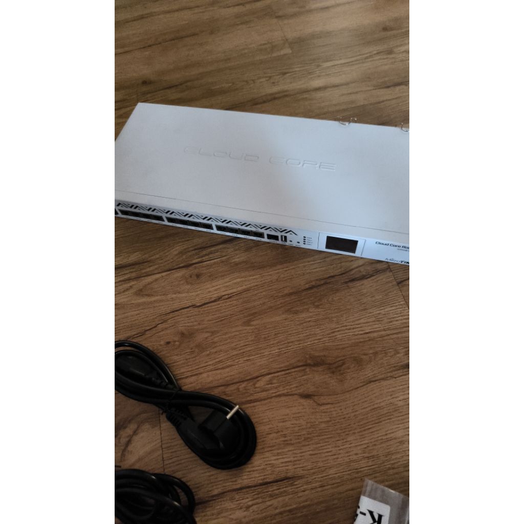 MIKROTIK CCR 1036-12G-4S EM V2