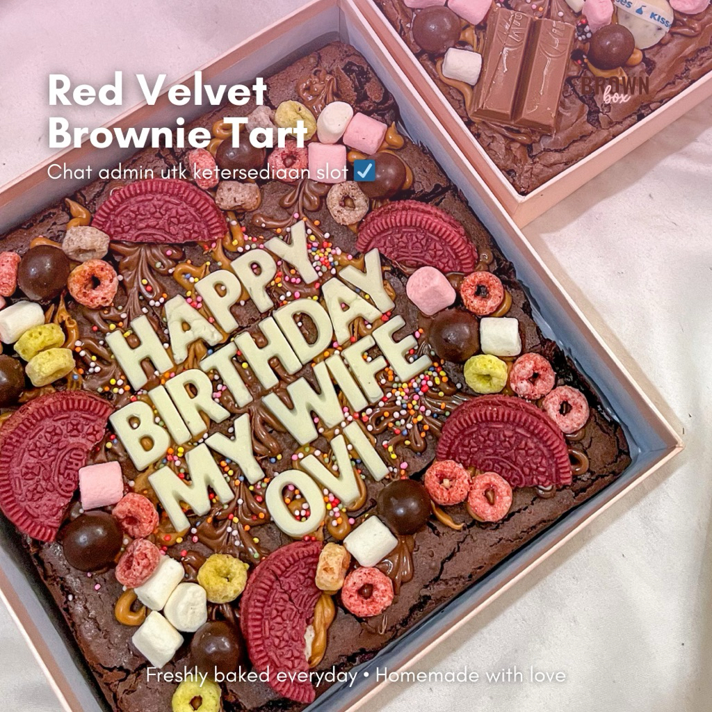 

Red Velvet Fudgy Brownie Tart (18x18cm)