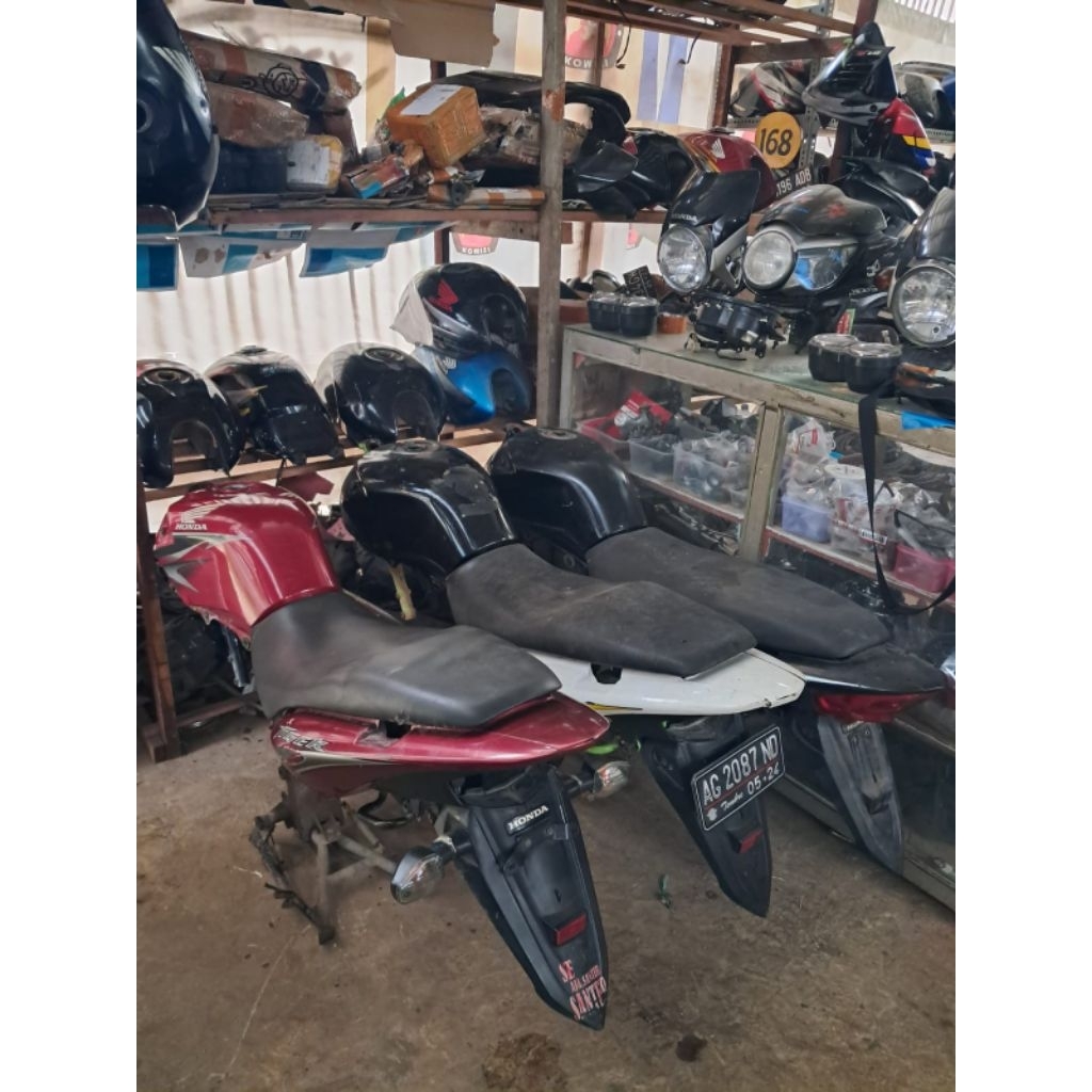 BODY SET TIREV TIGER REVO SET RANGKA TAHUN LAMA