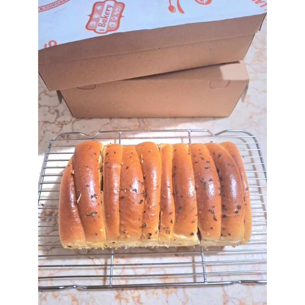 

Roti sisir asin Dapoer Omie