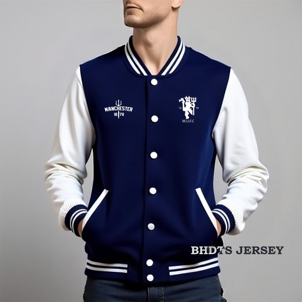 Jaket Manchester United Chimera Varsity Edition : classic design with a bold Navy body and white sle
