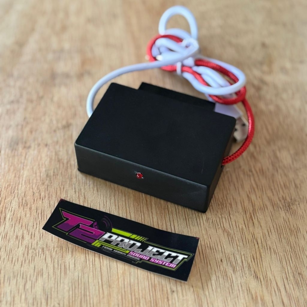 power ampli 5volt 2channel mini bonus sticker soundsystem keren model aux dan usb jadi satu