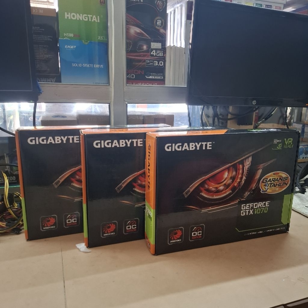 VGA GIGABYTE GEFORCE GTX 1070 8Gb GDDR5 Fullset Like New