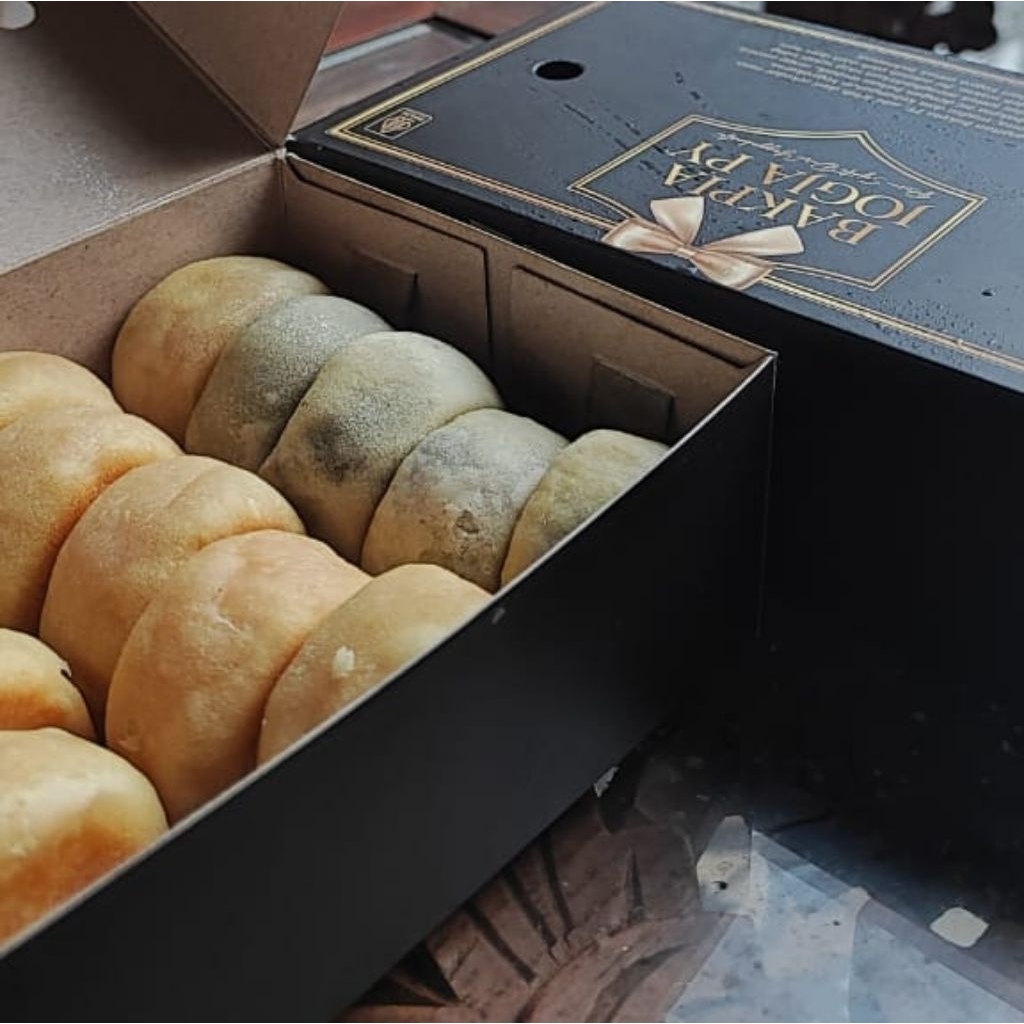 

Bakpia PY yogyakarta varian rasa mix isi 15 dan 20