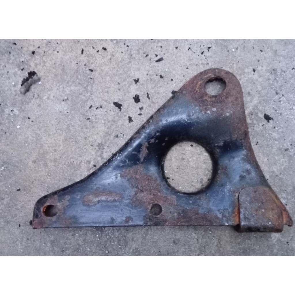 Pangkon knalpot Honda GL 100 ori