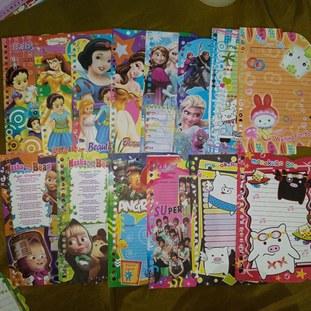 

[ MINIMAL ORDER 5 LEMBAR ] KERTAS BINDER NON HARVEST TIPIS LOOSE LEAF RANDOM LANGKA REFILL KOLEKSI A4 KIKY MICKYEY MOUSE HELLO KITTY SHAWN THE SHEEP PRINCESS SPONGEBOB BARBIE FROZEN