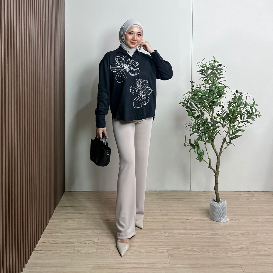 Dinarsya Official - Kemeja Basic Bordir Wanita Rayon Twill Motif Bunga