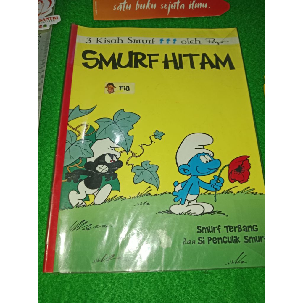 Buku Komik Serial 3 Kisah Smurf : Smurf Hitam by Peyo.