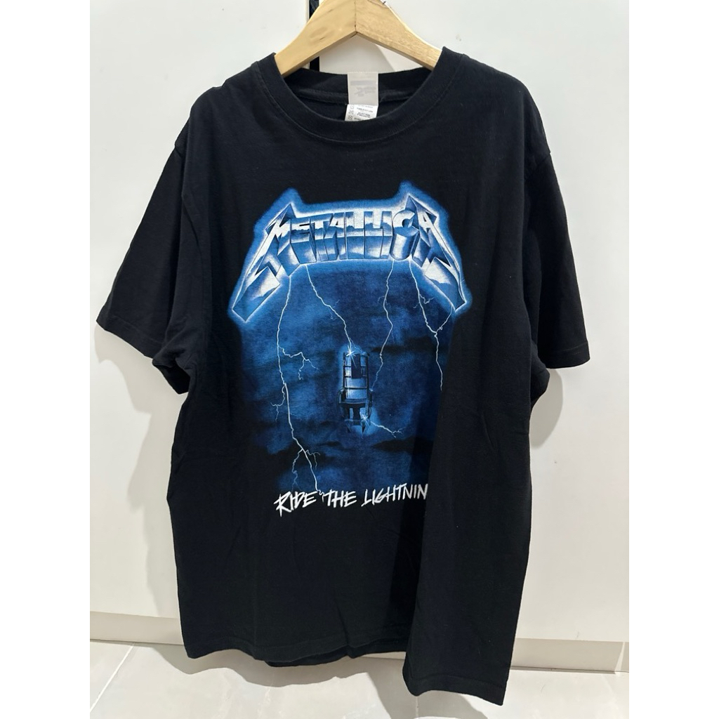 kaos metalica preloved