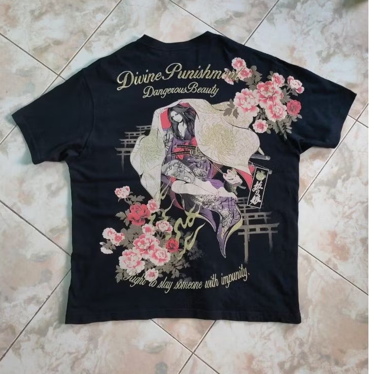 Kaos Divine Retribution Sukajan