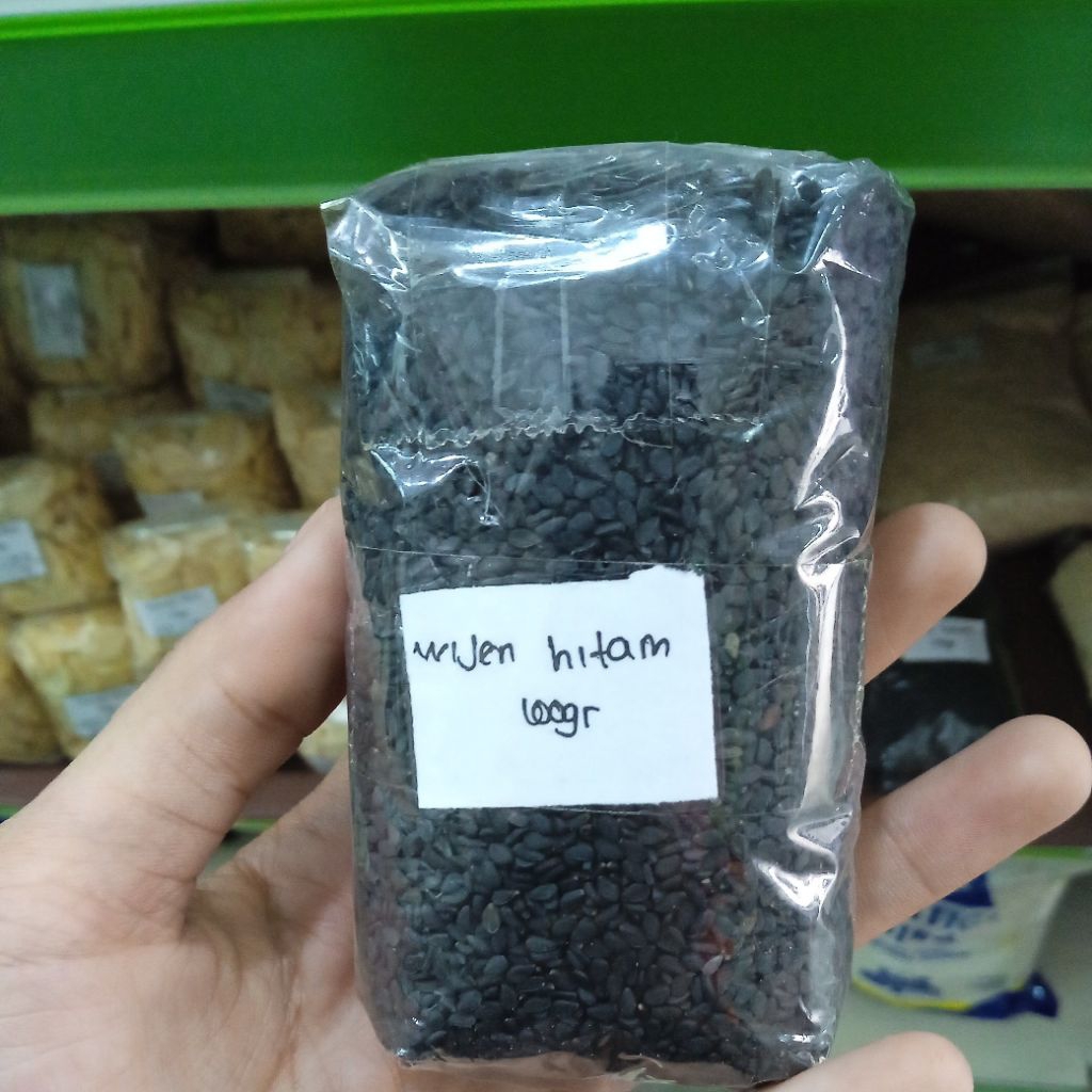 

Wijen Hitam per100gr