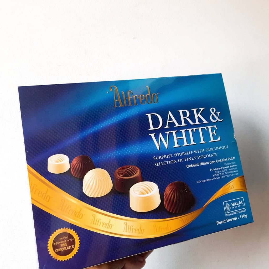 

Coklat Alfredo Dark & White 110gr