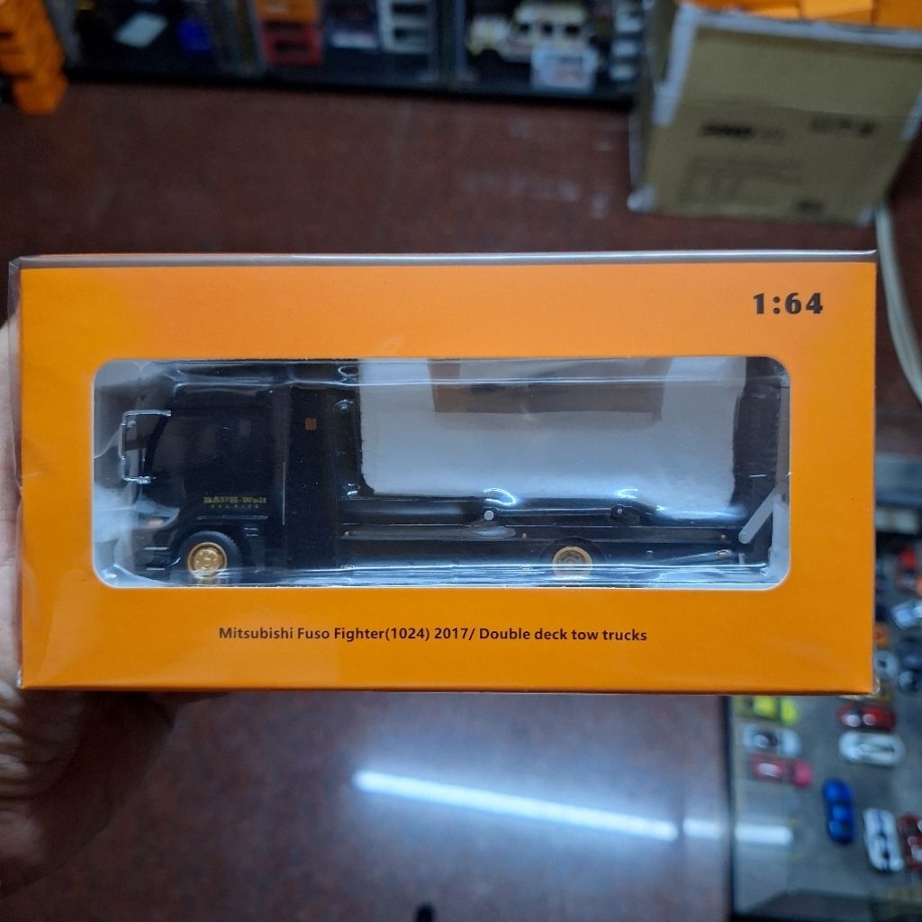 GCD Skala 64 Mitsubishi Fuso Fighter Double Decker Tow Truck RWB Edition