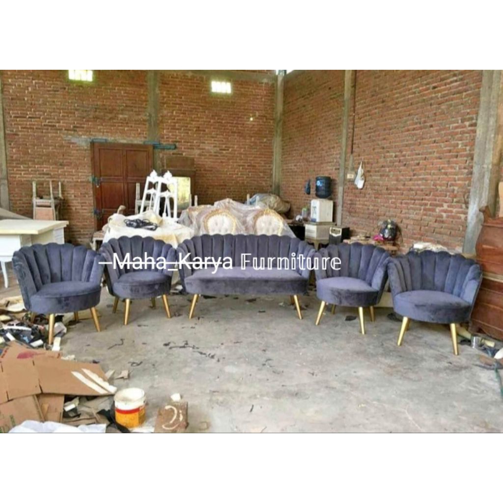 sofa pelaminan lesty | sofa pelaminan terbaru | kursi pengantin terbaru | sofa kerang | sofa kipas |