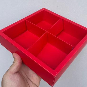 

Box Sekat Moon Cake Dus Mooncake Kemasan 100gr sekat 4 Red Rabbit + Card - Dus Merah