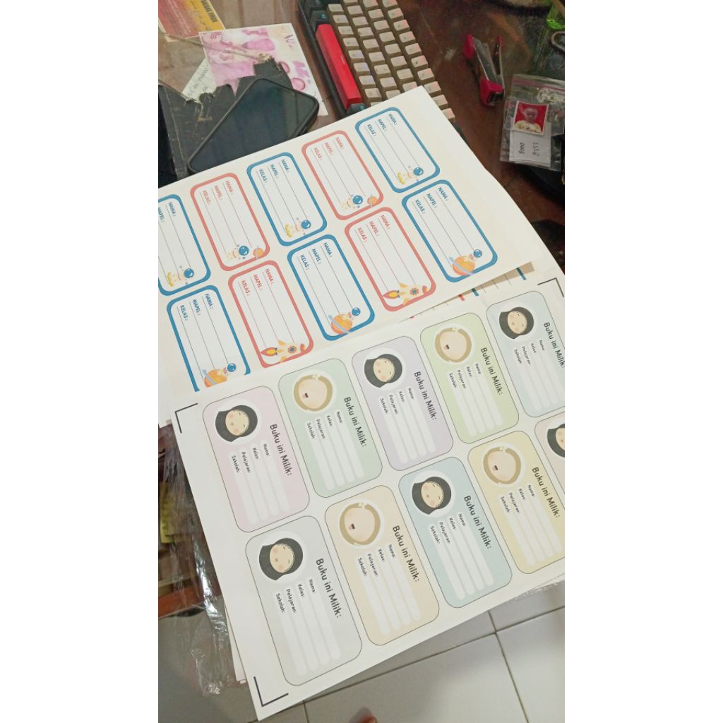 

stiker mapel custom sesuai selera murah anti luntur