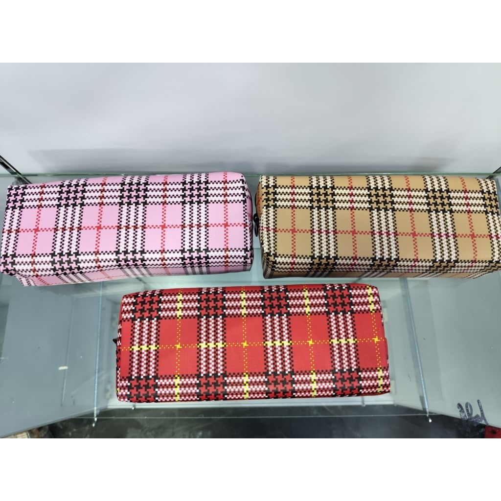 

NEXT TEMPAT PENSIL RES POLO M-01