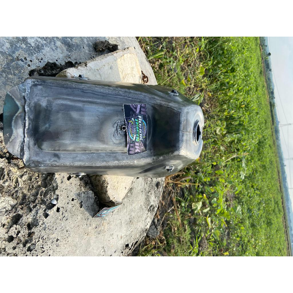 TANGKI CRF PNP RANGKA NEW MWGAPRO MONO, VERZA INJEKSI -  Siap pasang langsung ke rangka motor tanpa 