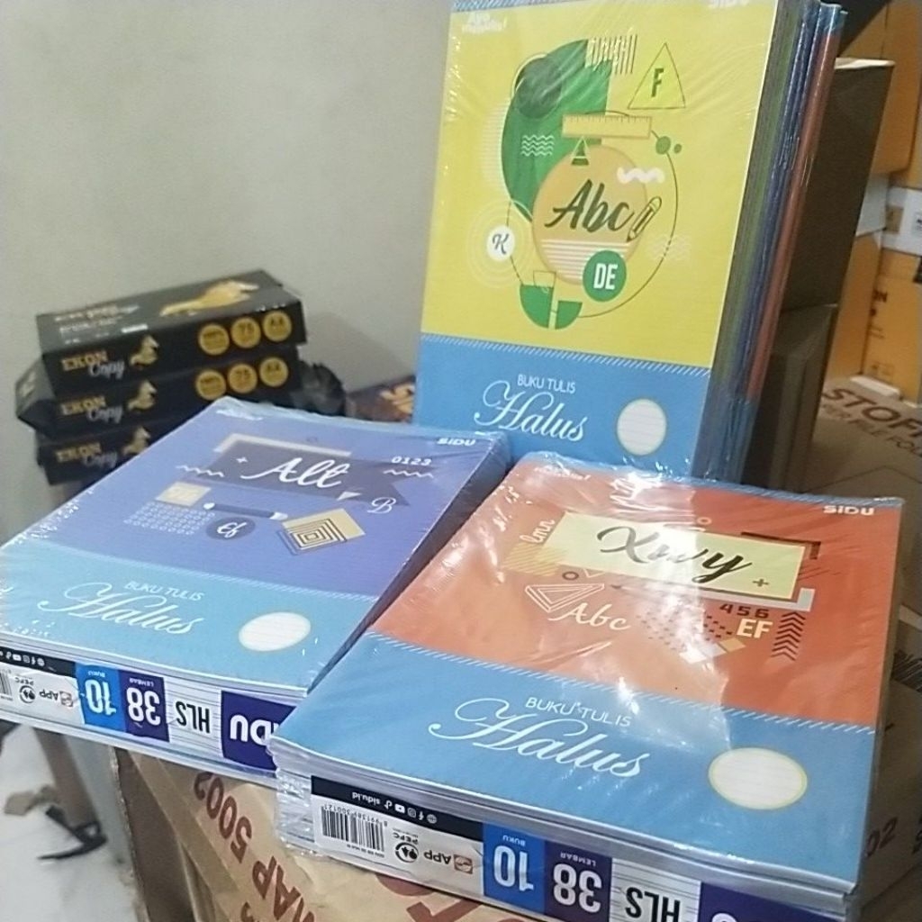 

buku tulis halus sidu garis 3 / buku menulis halus sinar dunia 38 lembar