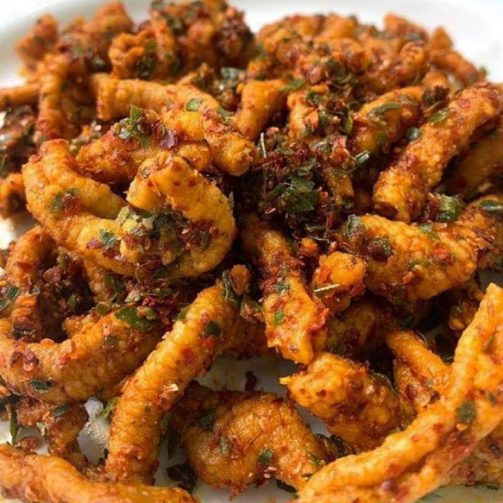 

Usus Crispy Daun Jeruk Pedas 250 Gram