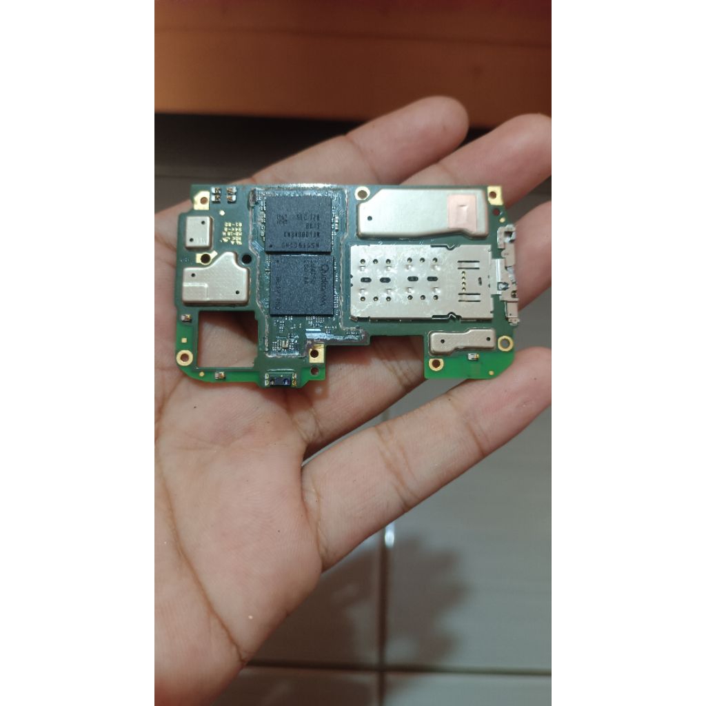 mesin Vivo y20sg 128 GB km8v8001jm masih segel minus tidak tampil di buka kaleng sama saya sendiri b