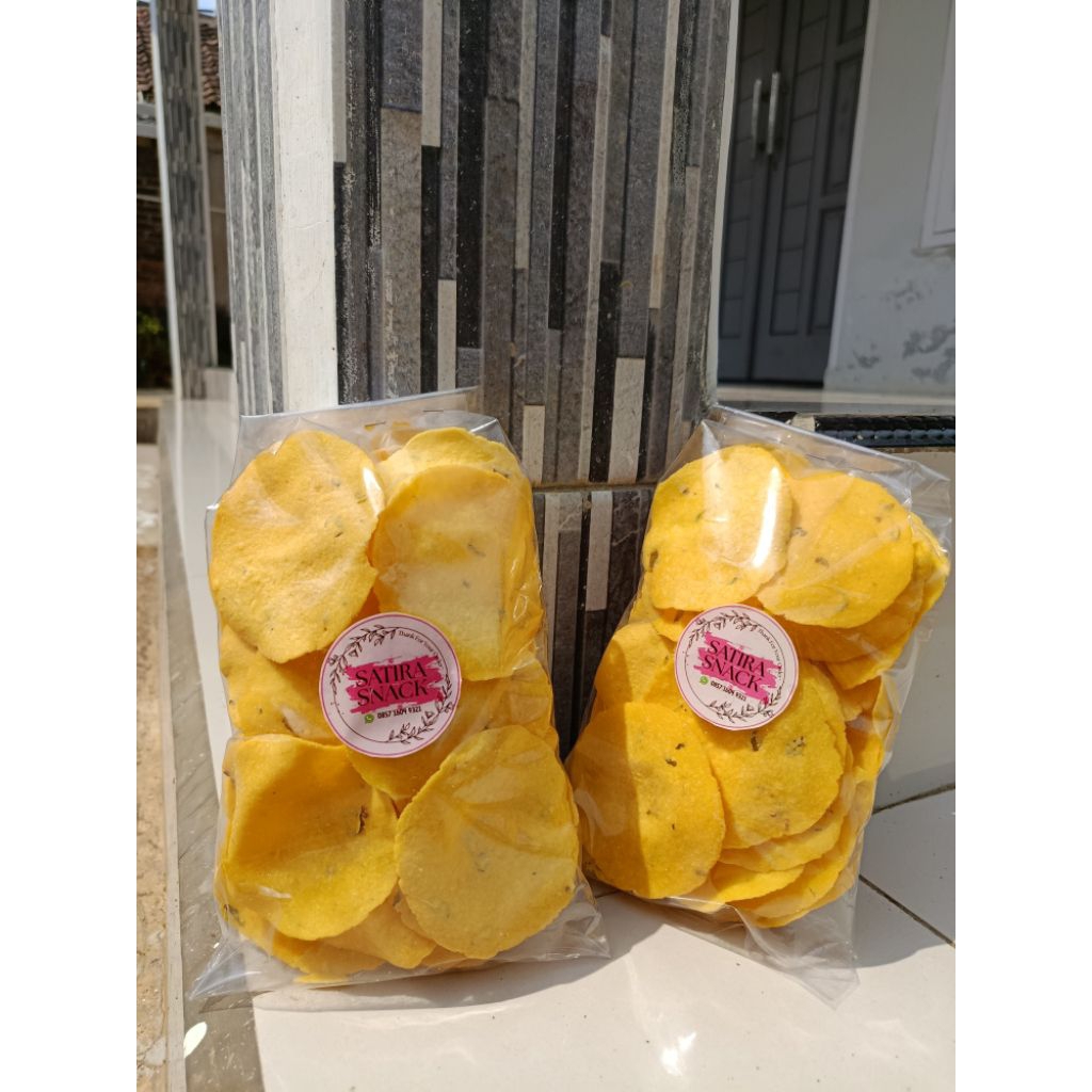 

Comring Comet Kering(Original 200gr+Pedas200gr) Snack & Food -Makanan & Snack