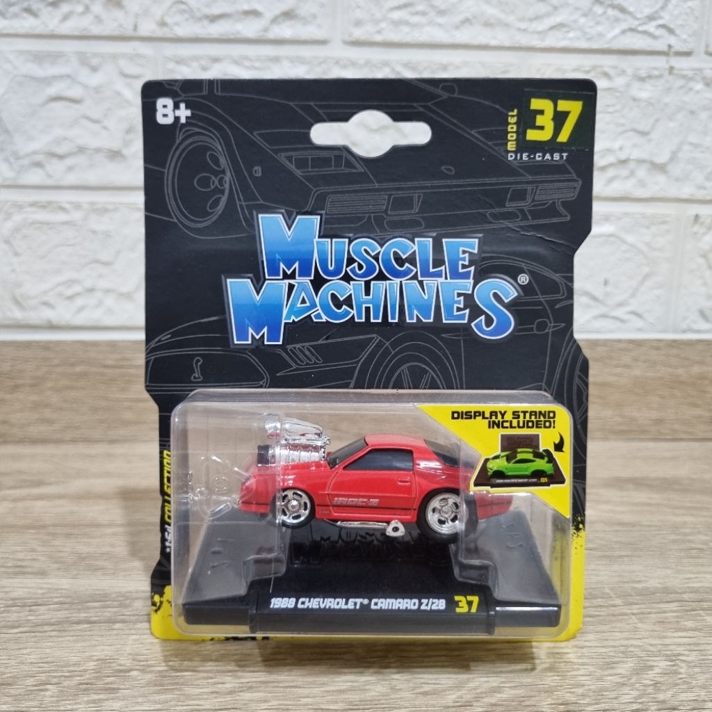 Maisto Muscle Machines Series Diecast 1988 CHEVROLET CAMARO Z/28