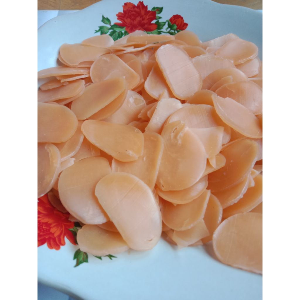 

KERUPUK SEBLAK MENTAH/KRUPUK BAWANG WARNA ORANYE 250GRAM