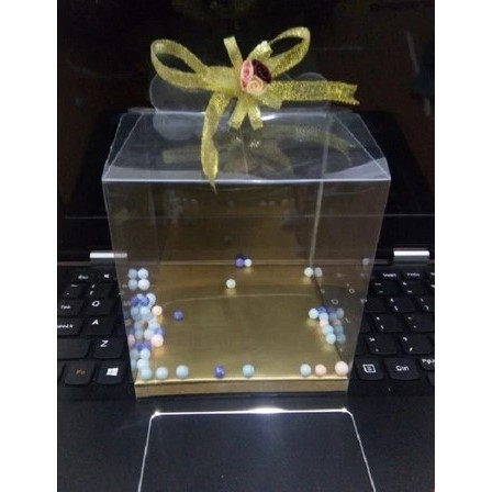 

(MIKA SAJA) Kotak Mika Souvenir Ukuran 11x11x11 cm