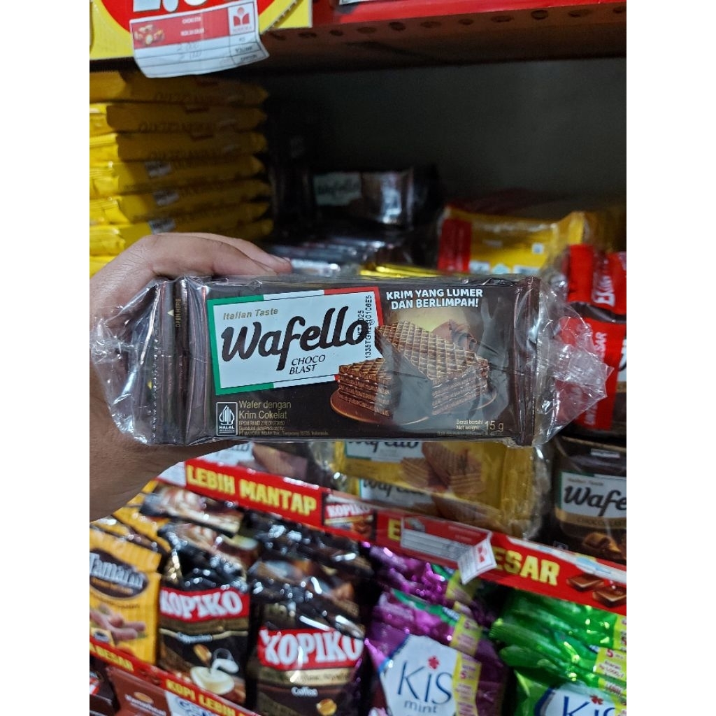 

WAFER WAFELLO 15 GR | WAFELLO CARAMEL | WAFELLO COKELAT | 1000an | ISI 10 PCS