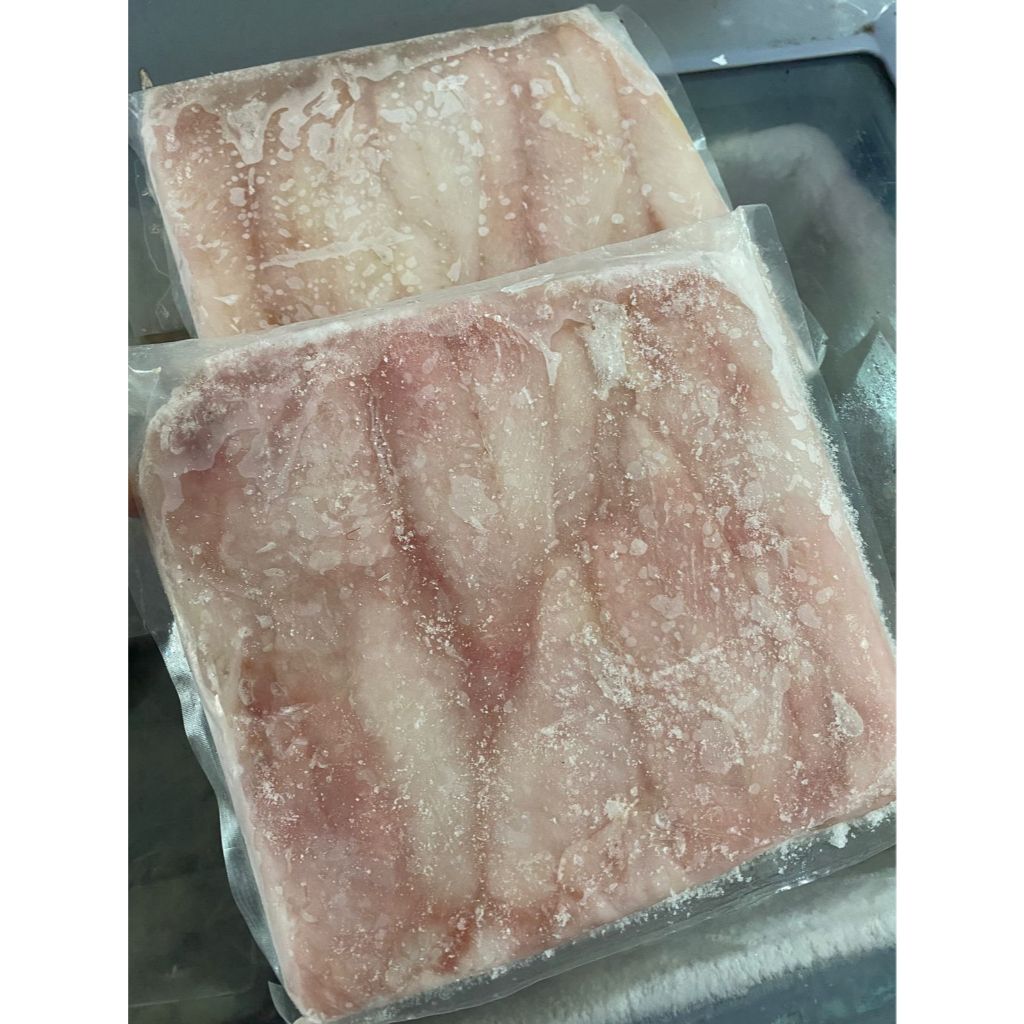 

IKAN EKOR KUNING FROZEN. YELLOW TAIL FISH. DAGING IKAN FROZEN