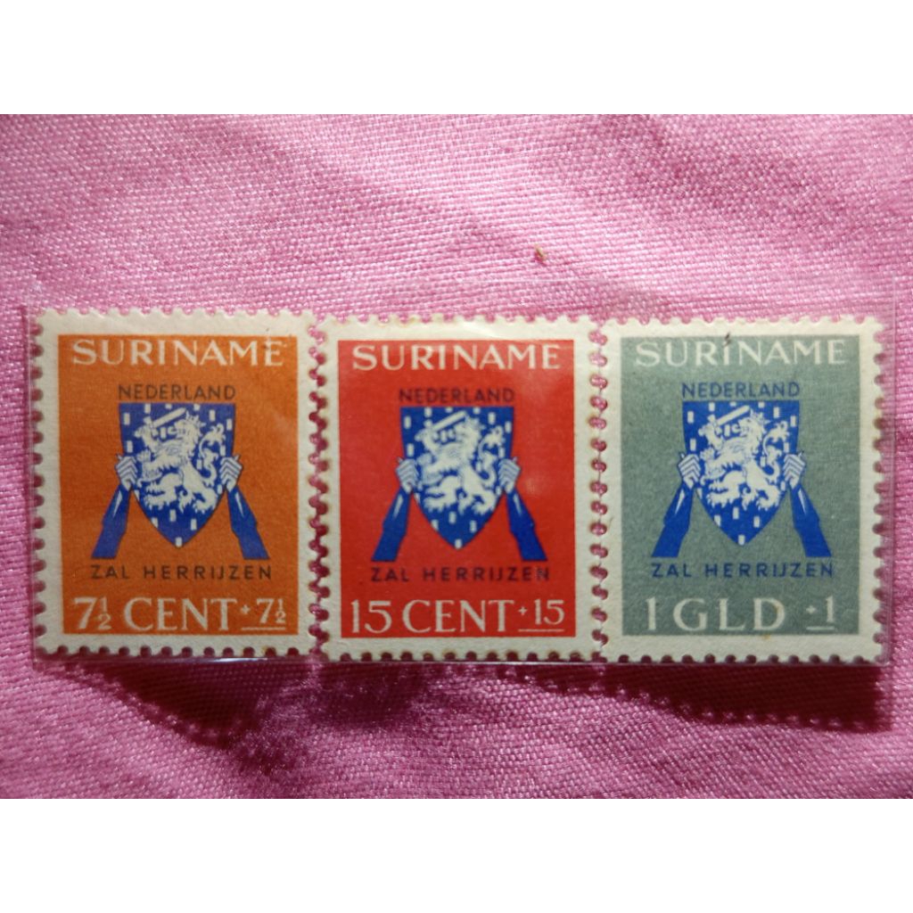 

Prangko Suriname 1941 (Lengkap Set Mint)